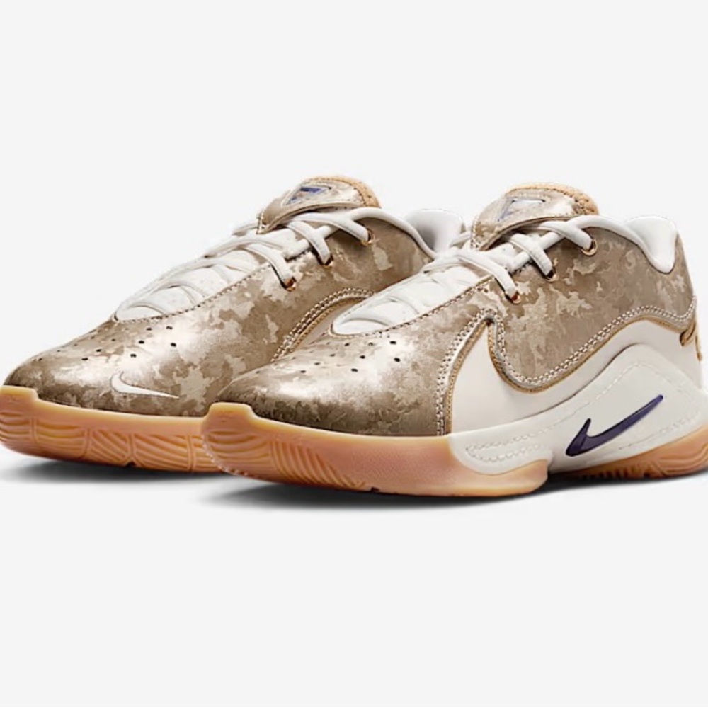 Nike GS LeBron 22 'King Of The Court' Non-slip Low Size 5Y / Women’s Size 6.5